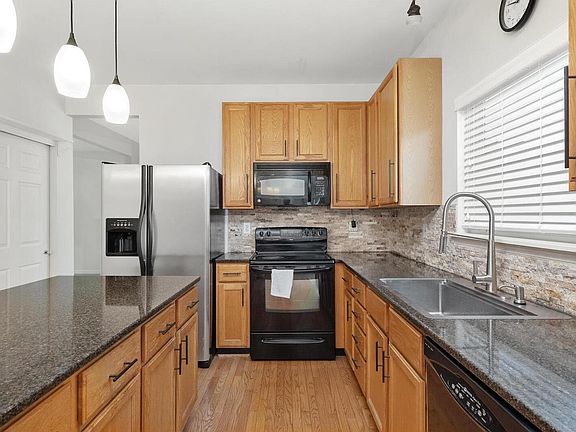 4th image of 1352 Briar Creek Dr