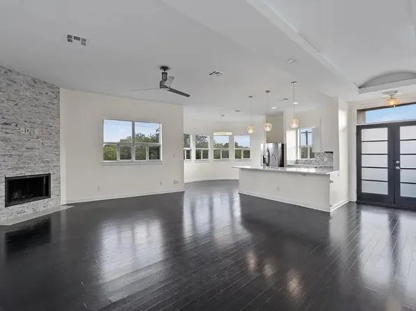 1310 S 1st St Suite 310, Austin, TX 78704