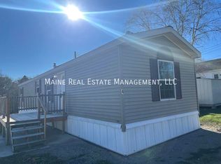 40 Hill St, Eddington, ME 04428