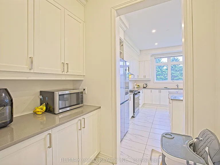 19 Marigold Blvd — Photo 19