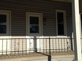 39 E Main St, Newmanstown, PA 17073
