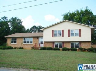 917 Mundy Dr, Anniston, AL 36207