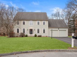 51 Hilltop Farm Rd, Attleboro, MA 02703