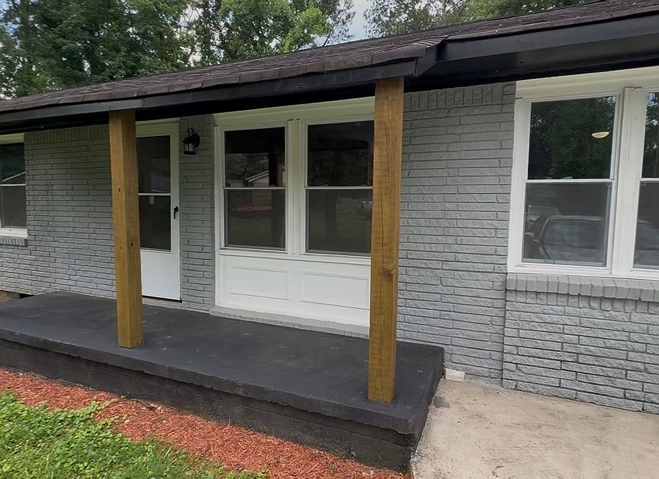 1st image of 285 Queen Helen Ln