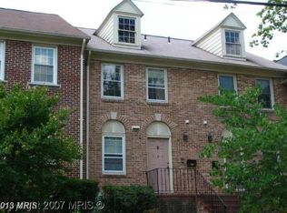 121 Great Falls St, Falls Church, VA 22046