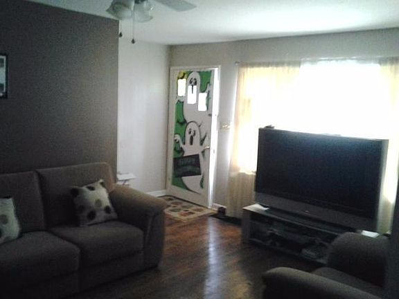 5th image of 544 Margaret Dr