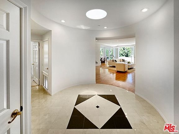 3rd image of 121 N Almont Dr APT 301