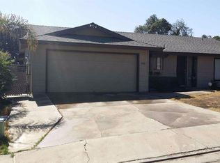 101 Olivewood Ct, Porterville, CA 93257