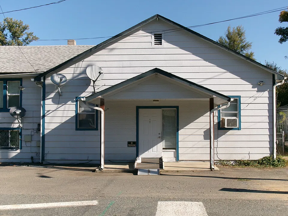 353 Gilbert Ave