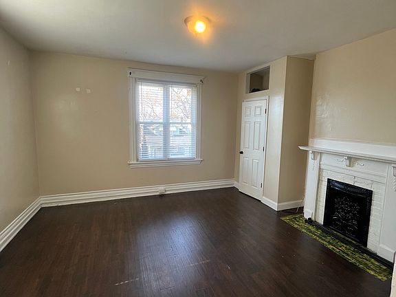 4th image of 5108 Silver St #2