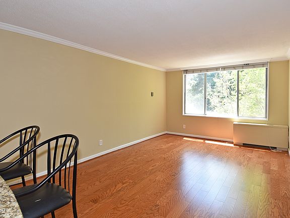 3rd image of 11801 Rockville Pike APT 209