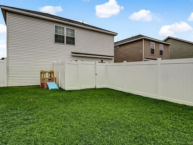 54 Fiore Dr — Photo 11