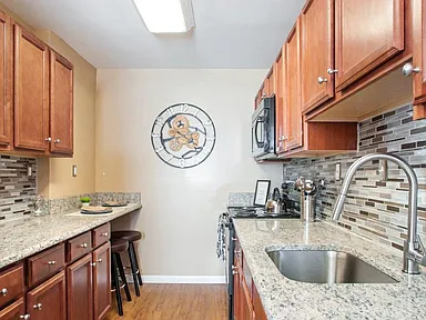 Montgomery Manor Apartment Homes