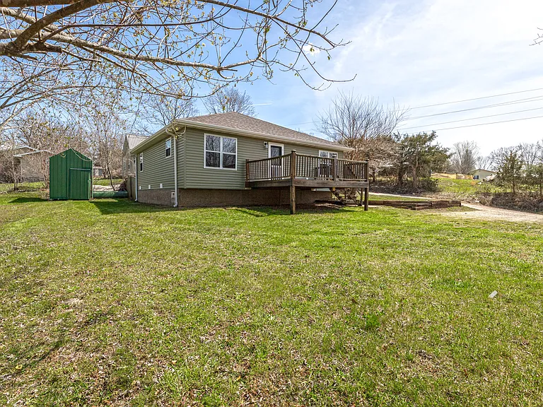 100 Brewer Rd — Photo 10