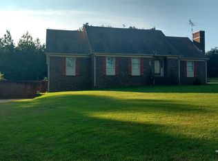 2386 Red Marshall Rd, Pelham, NC 27311