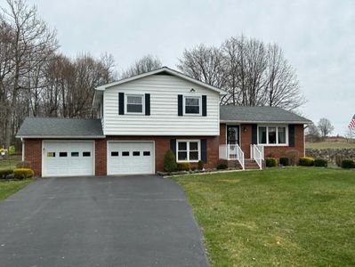 1770 Winner Rd, Hermitage, PA, 16148