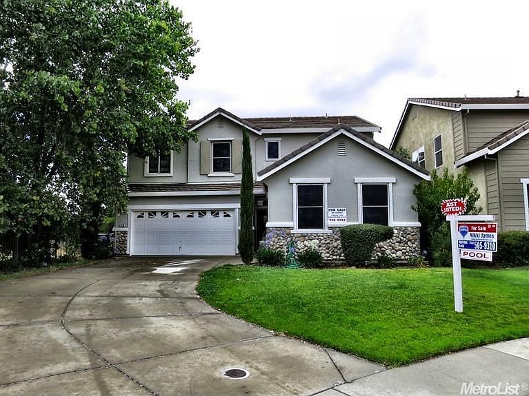 1st image of 228 Wild Oak Ct