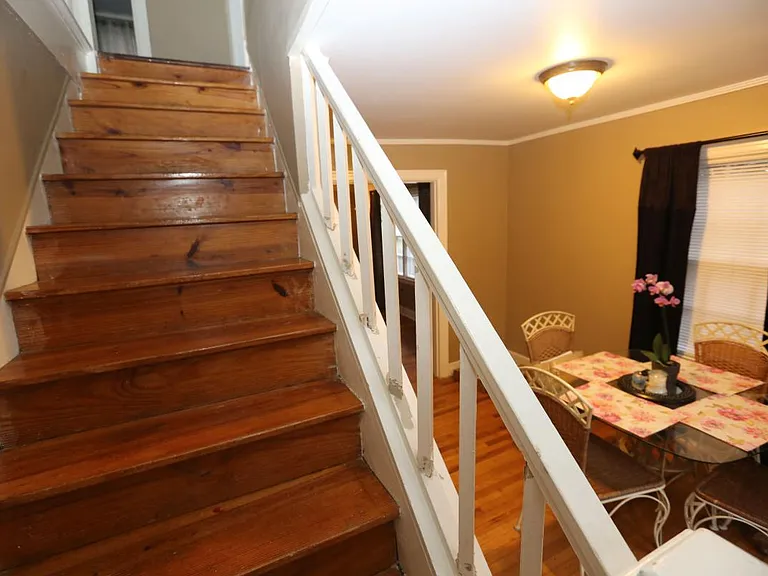 813 Beechwood St #4 — Photo 6