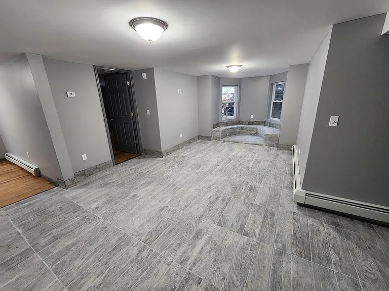 8 Sanitorium Ave #2 — Photo 1