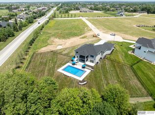 10420 S 167th Cir, Omaha, NE 68136