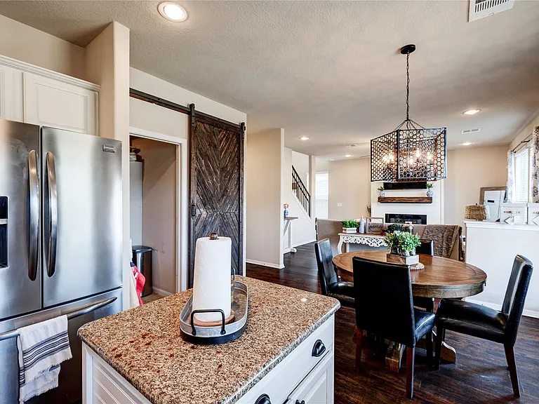 5901 Scenic Lake Dr — Photo 18