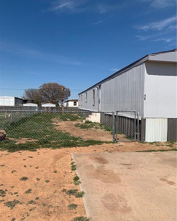 2nd image of 40 West Trl