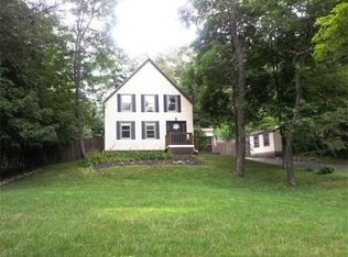 32 Summer St, Georgetown, MA 01833