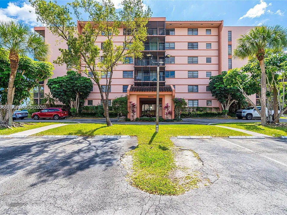 20850 San Simeon Way #106-5
