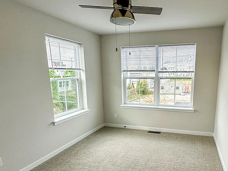 109 Ryan Cantafios Way — Photo 9