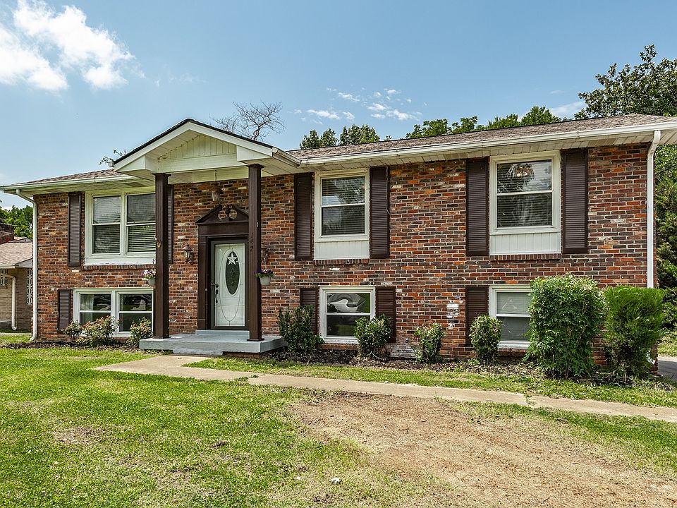 142 Roberta Dr, Hendersonville, TN 37075 MLS 2551353 Zillow