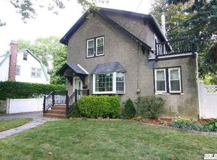 1853 Harte St, Baldwin, NY 11510