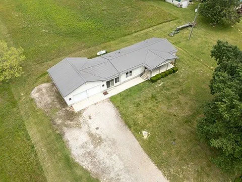 141-141 Edwards Rd — Photo 11