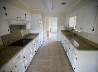 77 Woodgate Dr, Brandon, MS 39042