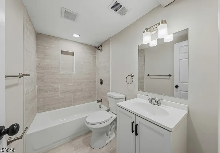 136 Elm St #1 — Photo 13