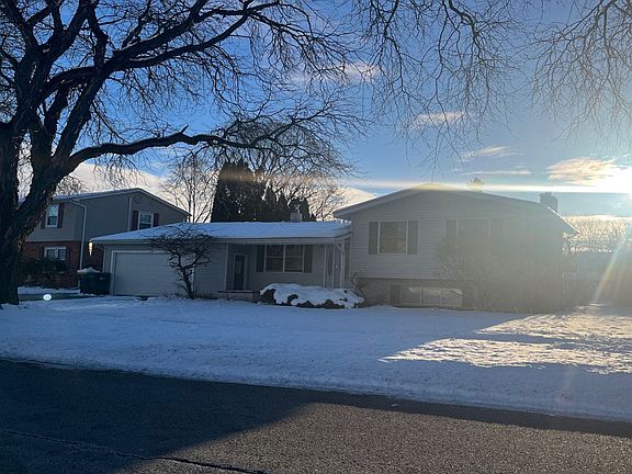 3rd image of 310 Bellewood Dr
