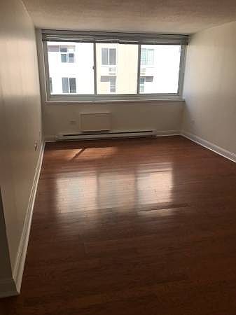 1st image of 546 Main St APT 1023