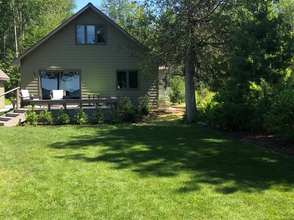 5283 Tromble Dr #B, Cheboygan, MI 49721