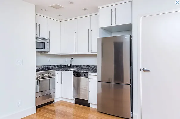 Rented by Modern Spaces | media 10