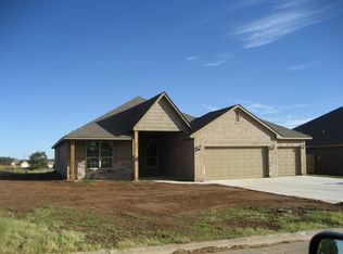 3714 Quail Dr, Woodward, OK 73801