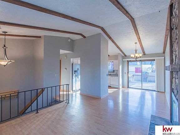 2nd image of 11821 Golden Blvd
