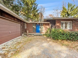 461 E Mountain Rd S, Cold Spring, NY 10516