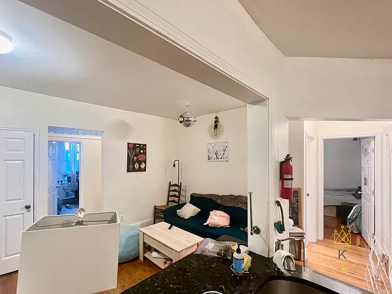 62 Egmont St #1 — Photo 5