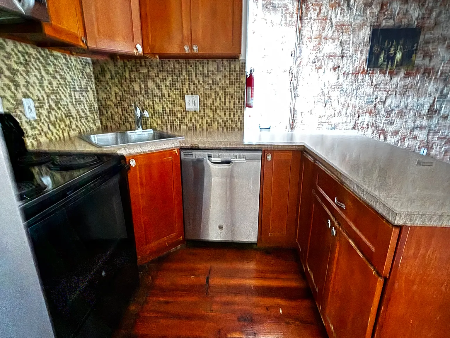 3 bed, 1500 sqft, $1,800 — Photo 3
