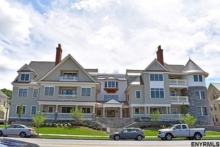 1st image of 46 Union Ave APT 202