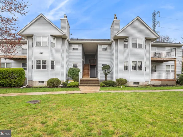 305 Ventnor Ct #305, Piscataway, NJ 08854