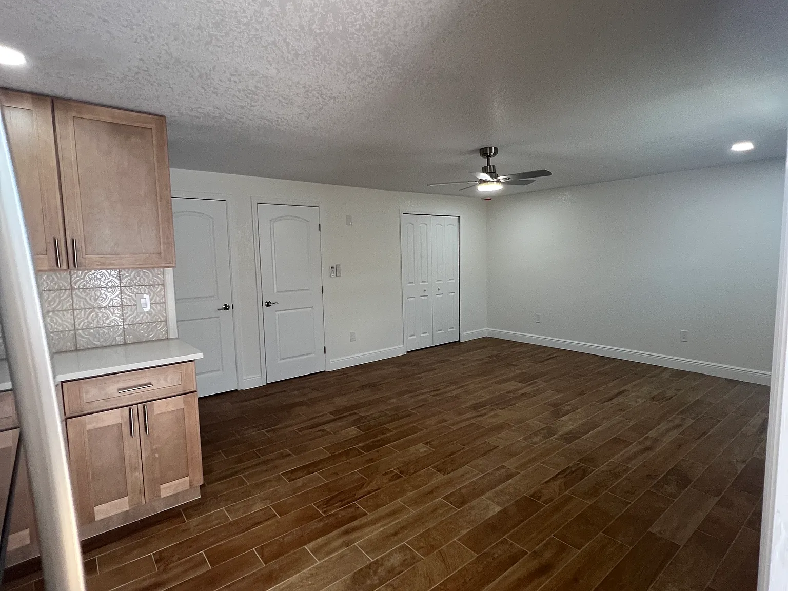 5650 Dolores Dr — Photo 3