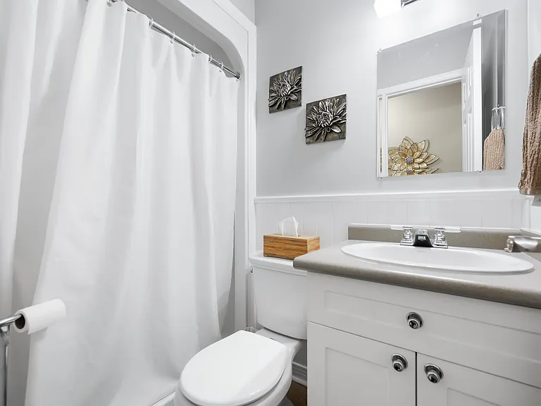 173 Hawkins Dr — Photo 9