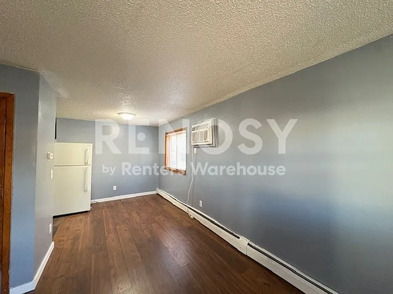 5749 33rd Ave S #2 — Photo 4