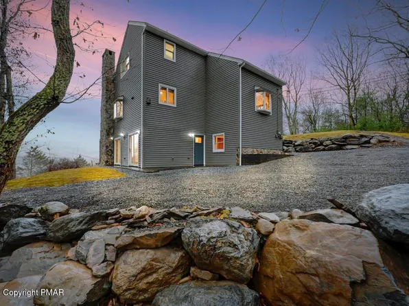 121 Lookout Ct, East Stroudsburg, PA 18302