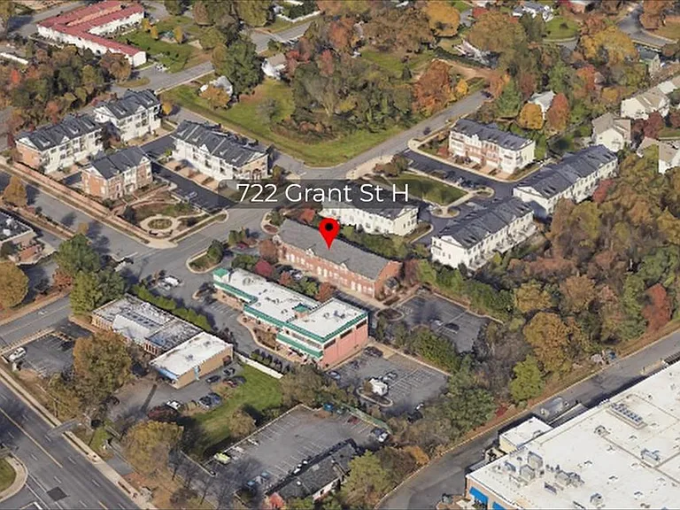 722 Grant St #H — Photo 2